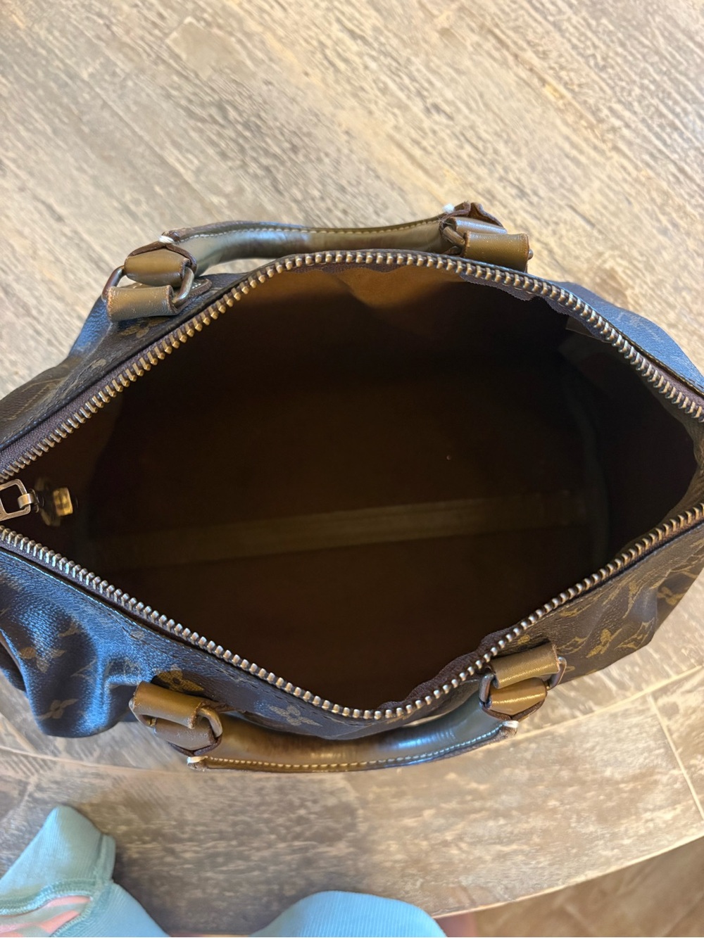 Authentic vintage Louis Vuitton Speedy 30 French Company Bag. - Picture 10 of 16